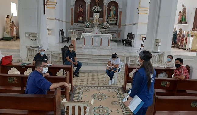 En la parroquia San Juan Bautista se ultiman detalles para poder llevar a cabo las misas con presencia de público.