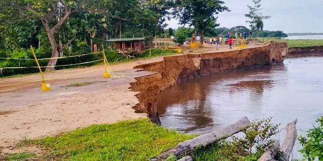 La solución de emergencia en la vía Salamina – El Piñón consiste en el desplazamiento de la vía a cinco metros de la orilla del río.