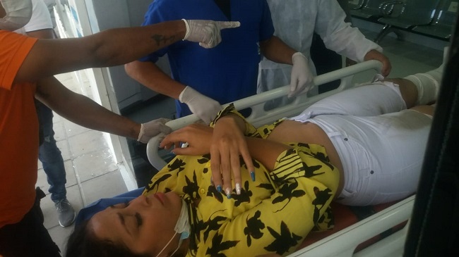 María Hernández, fue llevada hasta la clínica Bahía tras verse implicada en un accidente de tránsito.