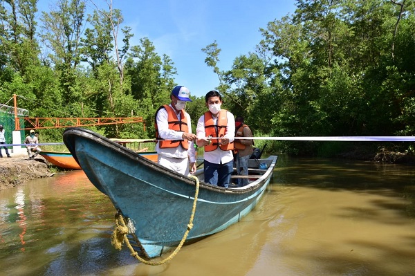 Además de la labores para remover el sedimento, también se realizaron limpiezas de material vegetal y se intervinieron seis box culvert localizados en la vía Ciénaga – Barranquilla. 