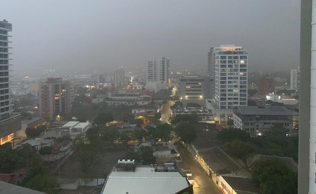 Santa Marta durante la lluvia.