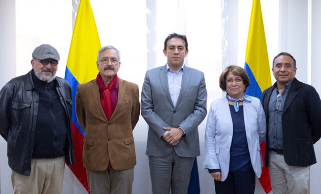 El registrador nacional se reunió con directores y líderes de la @UP_Colombia  y @notipaco PCC. Foto: @Registraduria