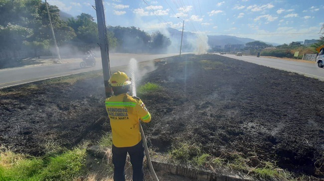 Fotos: Bomberos Santa Marta.