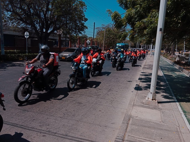  Fueron alrededor de 100 domiciliarios de la App ‘Soy Rappi’ que protestaron por el bajo costo de las tarifas.