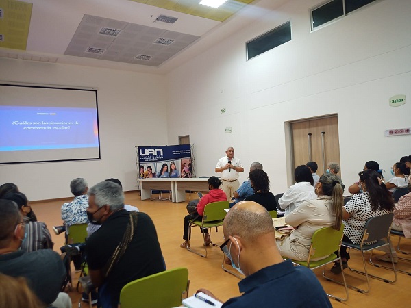 Antonio Peralta Silvera, secretario de Educación distrital, lideró las capacitaciones realizadas a rectores, docentes y orientadores del Distrito.