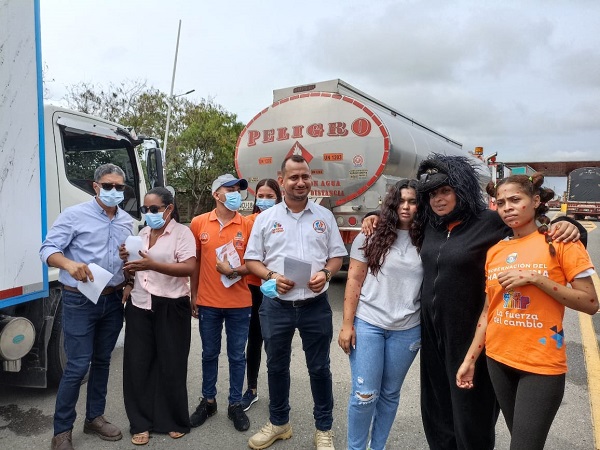 La jornada fue liderada por el gerente de la ESE, Jesús Rebolledo Gil, quien, junto al personal médico del centro hospitalario, sensibilizó a más de 5 mil viajeros.
