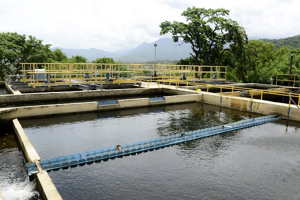 Estos trabajos tienen por objetivo mejorar la continuidad y las presiones del agua potable de la infraestructura del acueducto.