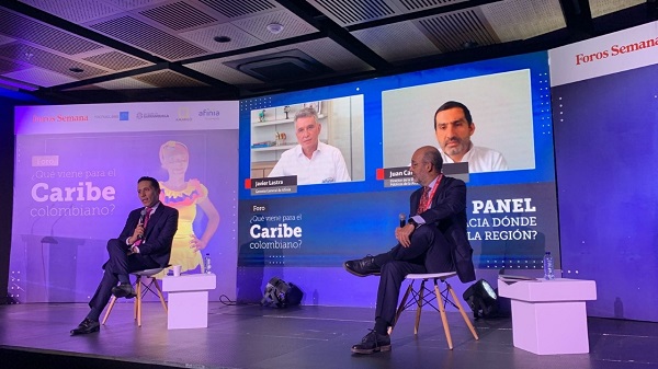 Javier Lastra Fuscaldo participo en el foro junto a Camilo Sánchez, presidente de Andesco, y Juan Carlos Gómez, director de la Oficina de Servicios Públicos de la Alcaldía de Barranquilla.