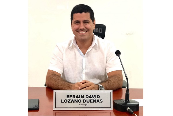 Efraín Lozano Dueñas.