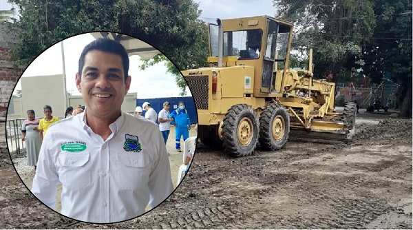 El alcalde Efraín Ortega destacó el esfuerzo de la comunidad, gremios y empresa privada para trabajar de la mano en la mitigación de riesgos por la ola invernal. Foto referencia.