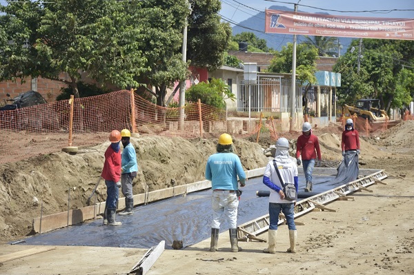 Los trabajos se llevan a cabo en el tramo que conecta a al barrio Timayuí con el sector de Los Alpes, en el oriente de Santa Marta.