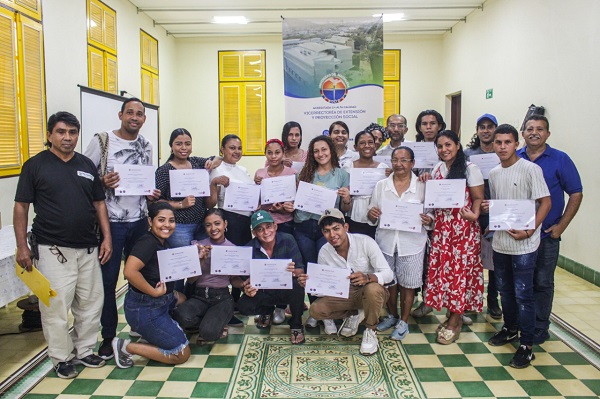 Agentes sociales certificados. 