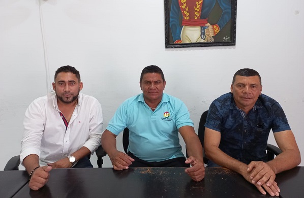 En la imagen los miembros de la nueva mesa directiva del Concejo municipal de Nueva Granada. 