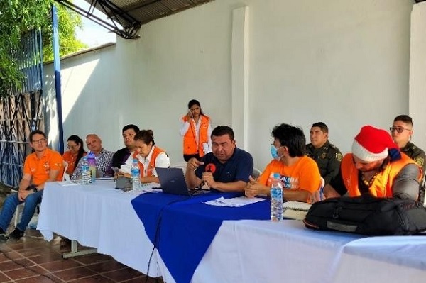 El alcalde Roy García expuso ante los entes de gobierno las necesidades y peticiones de los habitantes de este municipio. 