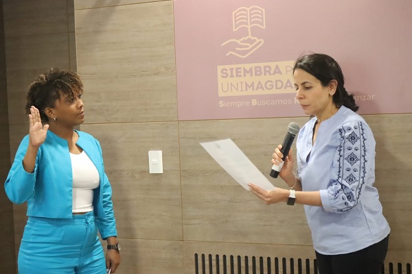 En sesión ordinaria No.9 el Consejo Superior acreditó e hizo la toma de juramento de la antropóloga Eliana Milena Toncel Mozo, designada de la Presidencia de la República.