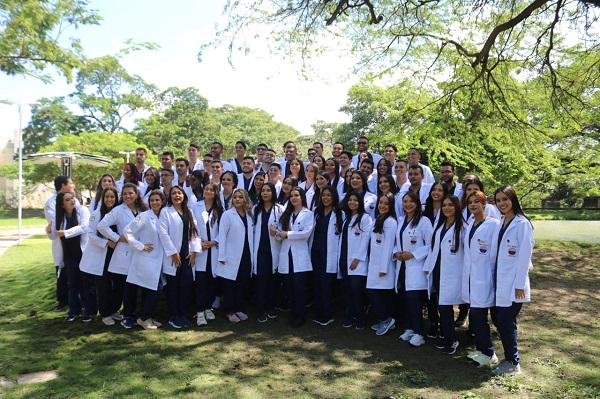 El programa de Medicina de Unimagdalena seguirá formando profesionales médicos integrales.