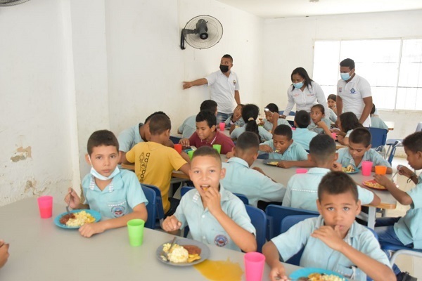  Estudiantes de Santa Marta siguen sin alimentación debido a que no se ha ejecutado el PAE en las instituciones públicas del Distrito.