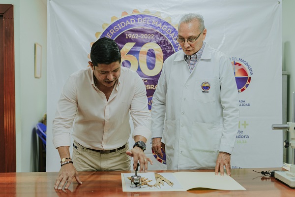 Para el Rector Pablo Vera, preservar estas especies demuestra el compromiso de la Universidad en sembrar hacia el futuro.