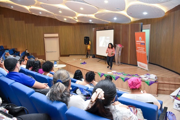 Organizaciones trabajaron en conjunto, para brindar charla sobre los derechos sexuales de las mujeres.