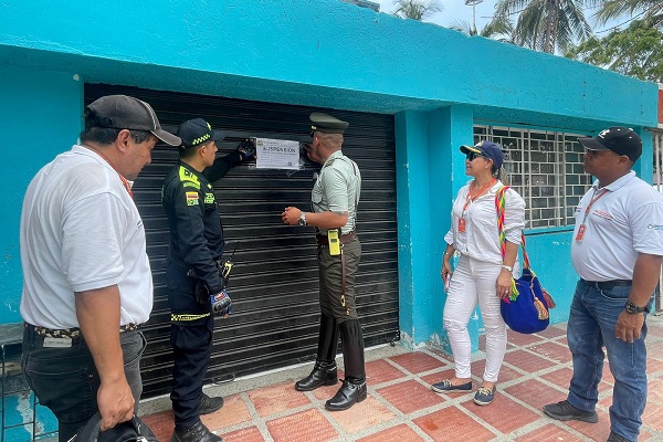 Durante las visitas, tres agencias cerraron voluntariamente por no contar con los papeles en regla que garanticen la prestación de un buen servicio.