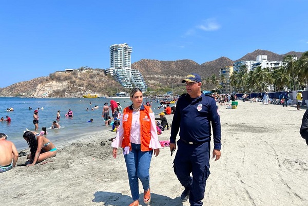 Este servicio especializado y acreditado vigilará tres balnearios de la ciudad para, proteger y salvaguardar la vida de los turistas. 