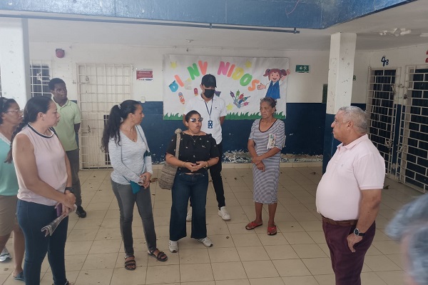La secretaría de Educación pidió a la Policía Metropolitana de Santa Marta, que refuercen los operativos en el sector para contrarrestar los hurtos a los profesores y estudiantes de la institución.  