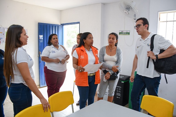 La UAPA trabaja articuladamente con el Ministerio de Educación y los órganos de control, verificando el programa y garantizando la transparencia de la información.  