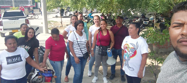 Los trabajadores del Hospital San Cristóbal de Ciénaga exigieron a la administración departamental, el pago de sus salarios adeudados durante el 2021.