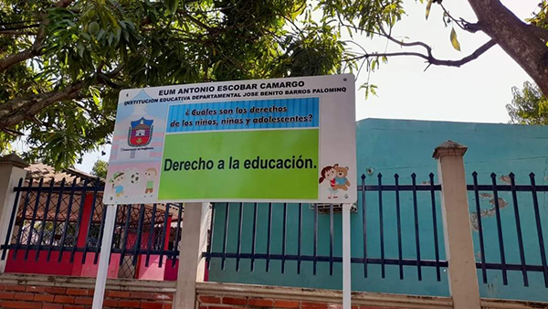 Los docentes han alertado a las autoridades sobre lo ocurrido y han denunciado que la institución educativa carece de vigilancia adecuada.