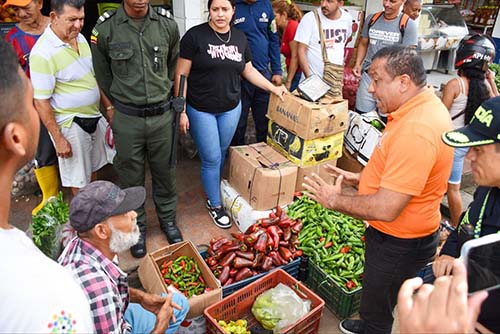 La jornada, estuvo acompañada de la Secretaría de Seguridad y Convivencia, Fenalco, Policía Metropolitana y la Unidad Defensora del Espacio Público Santa Marta.