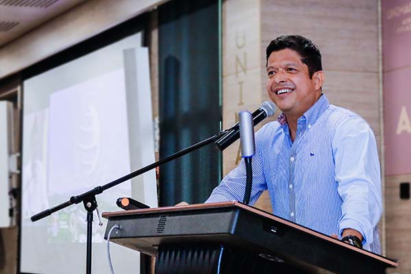 Rector Pablo Vera Salazar se reunió con 472 docentes de las facultades y dependencias de la Alma Mater.
