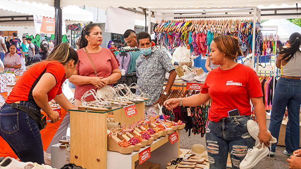 La invitación por parte de la Alcaldía Distrital de Santa Marta a todos los samarios y samarias, es a que se sumen a este evento y apoyen a los comerciantes de este sector.