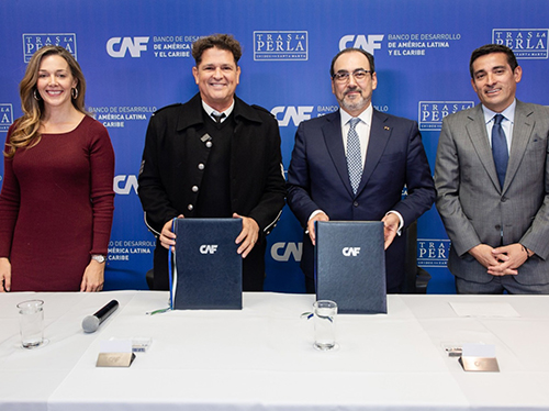 Firma de convenio entre CAF y Carlos Vives para la restauración de la calidad de agua en la Ciénaga Grande de Santa Marta. 