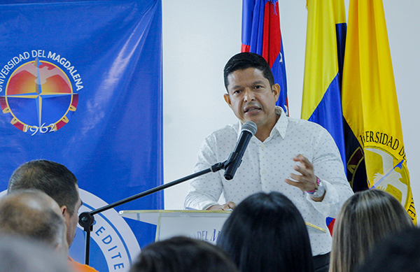 El doctor Pablo Vera Salazar, rector de Unimagdalena, durante el acto inaugural de la segunda etapa del Centro de Innovación y Transferencia en Salud.