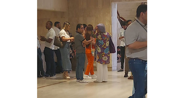 Congresistas del partido Comunes, quienes vinieron a Santa Marta el pasado viernes, supuestamente a reforzar la artillería de Fuerza Ciudadana para ejercer presión ante las comisiones escrutadoras. Congresistas del partido Comunes, quienes vinieron a Santa Marta el pasado viernes, supuestamente a reforzar la artillería de Fuerza Ciudadana para ejercer presión ante las comisiones escrutadoras.
