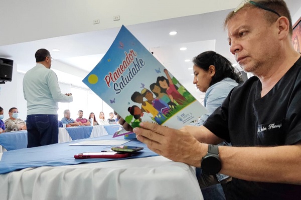 Esta capacitación marca el inicio de un camino hacia un sistema de salud más sólido y orientado a resultados positivos para la sociedad colombiana. Foto de referencia.