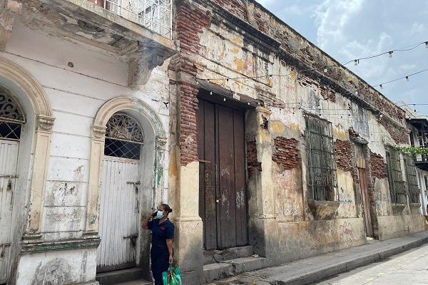 La preservación del patrimonio arquitectónico de Santa Marta es esencial para mantener viva su historia y atractivo cultural.