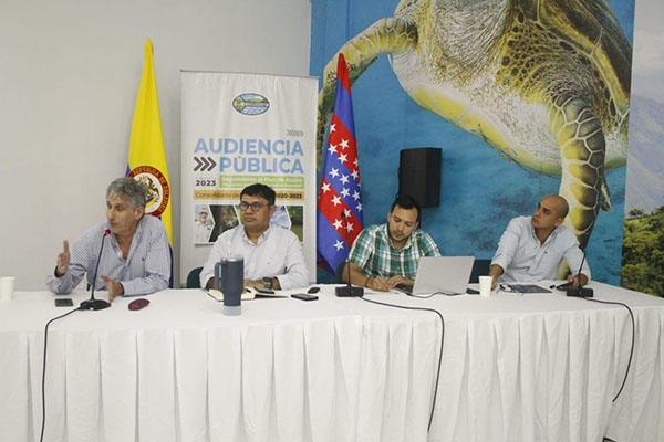  Las autoridades ambientales nacionales y locales se reunieron para abordar estrategias que mitiguen el impacto del fenómeno natural.