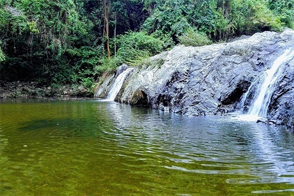 La capital del Magdalena tiene a disposición de locales y visitantes desde planes de sol, playa y arena, ríos rodeados de naturaleza y puntos altos en los cuales se puede cambiar el calor por un clima frío.
