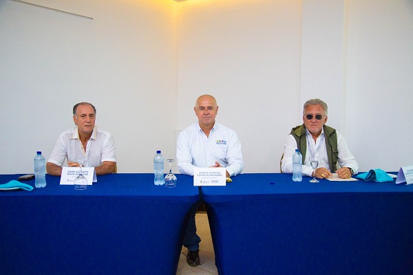En la gráfica John Alberto Maya, Jorge Hernán Echeverry y Dagoberto Quiroga.
