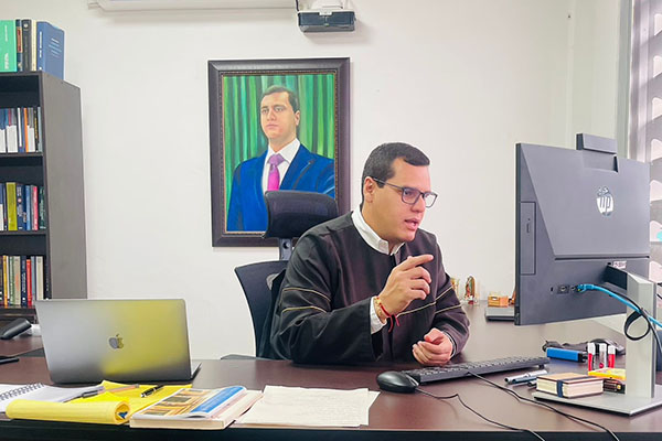 Trabajos en la parte social y ambiental otra de las facetas del abogado, César Mercado.