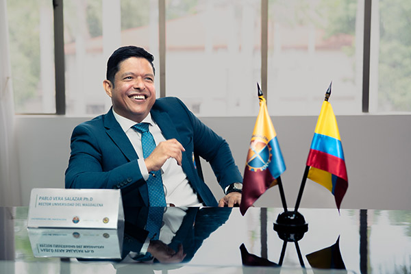 El máximo directivo de la Alma Mater, samario por adopción, recibió este llamado con profundo agradecimiento por todo lo que esta ciudad le ha otorgado.