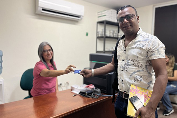 Muchos de los asistentes accedieron al carnet de graduado por primera vez.