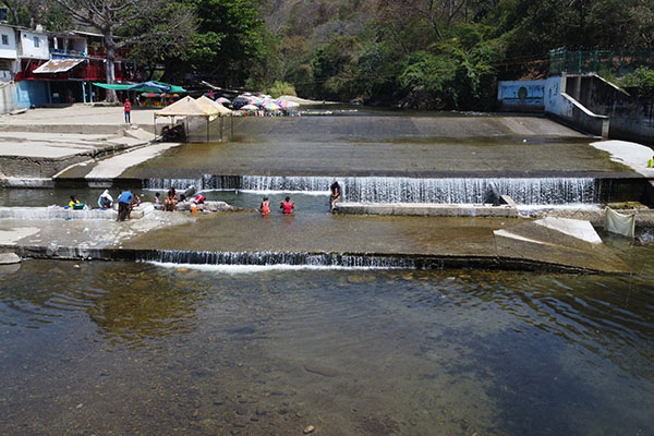 El balneario del corregimiento de Riofrío sigue siendo uno de los preferidos por el turismo local.