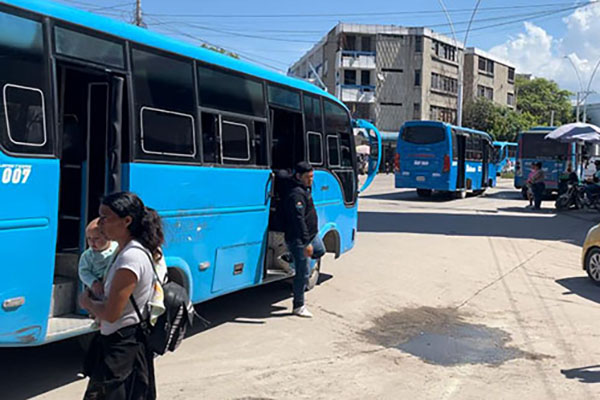 Moradores de Bastidas piden que se les brinde un mejor servicio y tomen control a la situación. 
