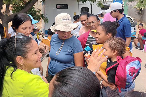 La Secretaría de Salud invita a la ciudadanía samaria a que acudan al centro de salud más cercano para que sean aplicados los biológicos.