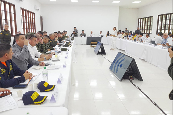 El resultado del Consejo de Seguridad fue que se promovió un aumento del pie de fuerza militar y policial en los municipios afectados por la ola criminal.