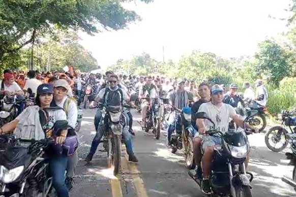 Centenares de motociclistas de la región se unieron a la marcha que tuvo un recorrido sobre la Troncal del Caribe, de más de ocho kilómetros. Centenares de motociclistas de la región se unieron a la marcha que tuvo un recorrido sobre la Troncal del Caribe, de más de ocho kilómetros.