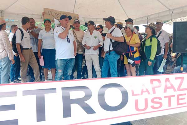 Los líderes comunales de ese sector rural de Santa Marta tomaron la vocería para pedir por la Paz al presidente Gustavo Petro. Los líderes comunales de ese sector rural de Santa Marta tomaron la vocería para pedir por la Paz al presidente Gustavo Petro.