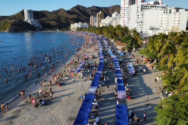 "Santa Marta, Donde Las Puertas Siempre Están Abiertas" tiene como objetivo presentarla como una ciudad versátil a vísperas de cumplir 500 años de fundada.